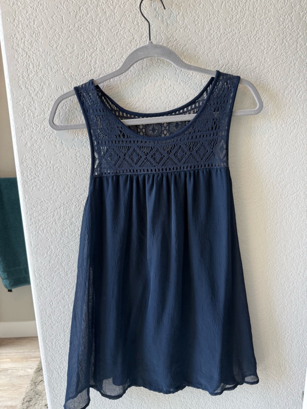 Liz Lange Navy Sleeveless Crochet Yoke Blouse